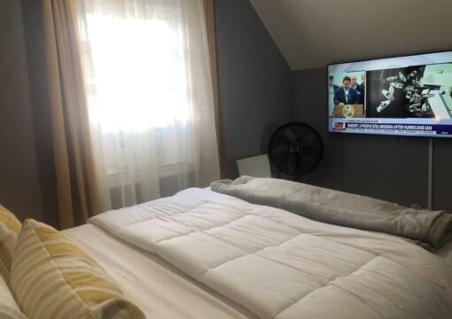 Entire home in Queens, New York, United States